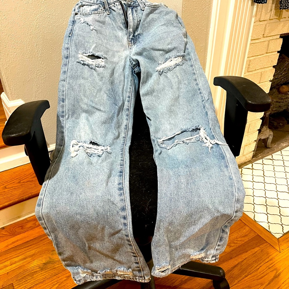 Arizona distressed jeans